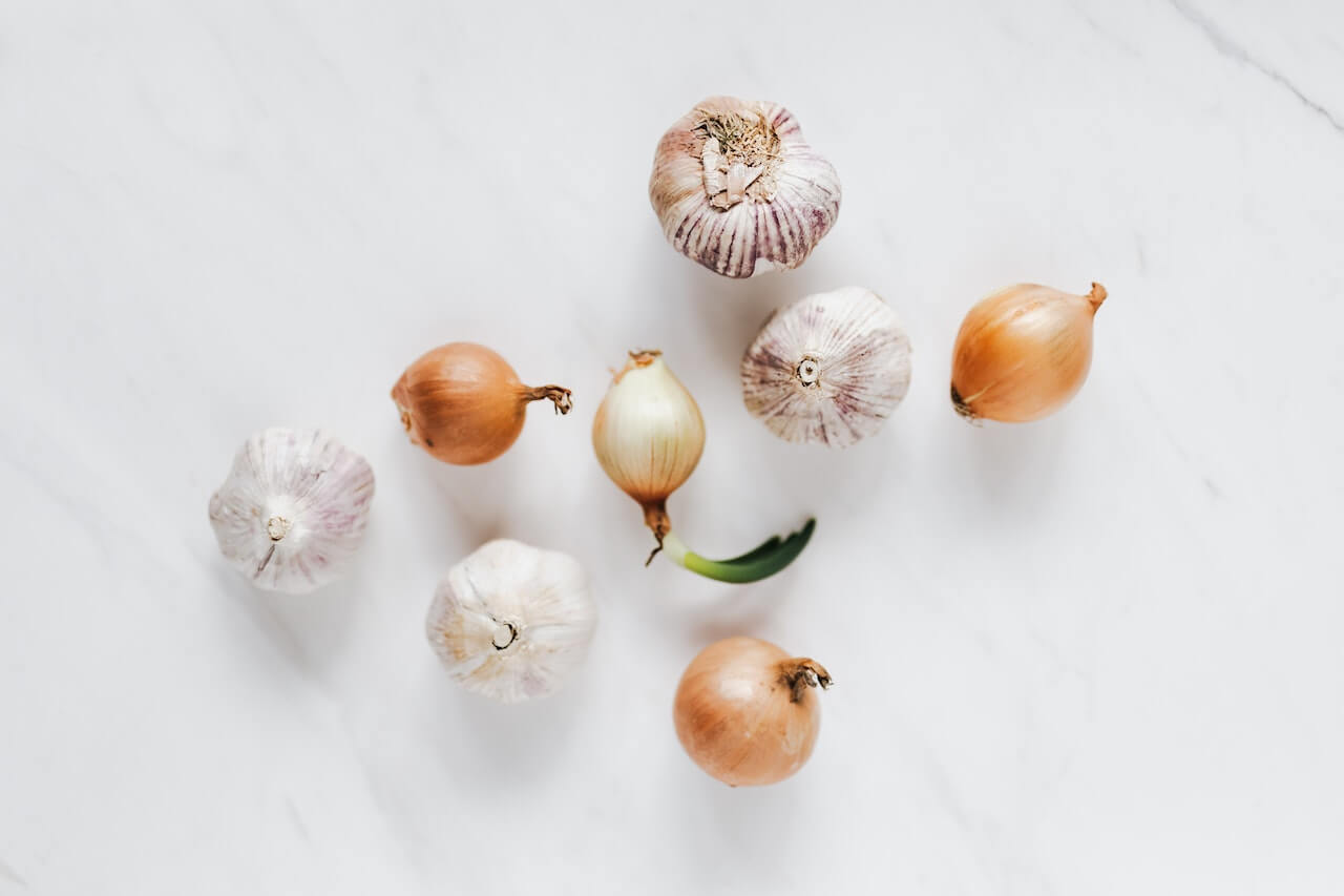 A Chef’s Eye View on Cooking Onion and Garlic