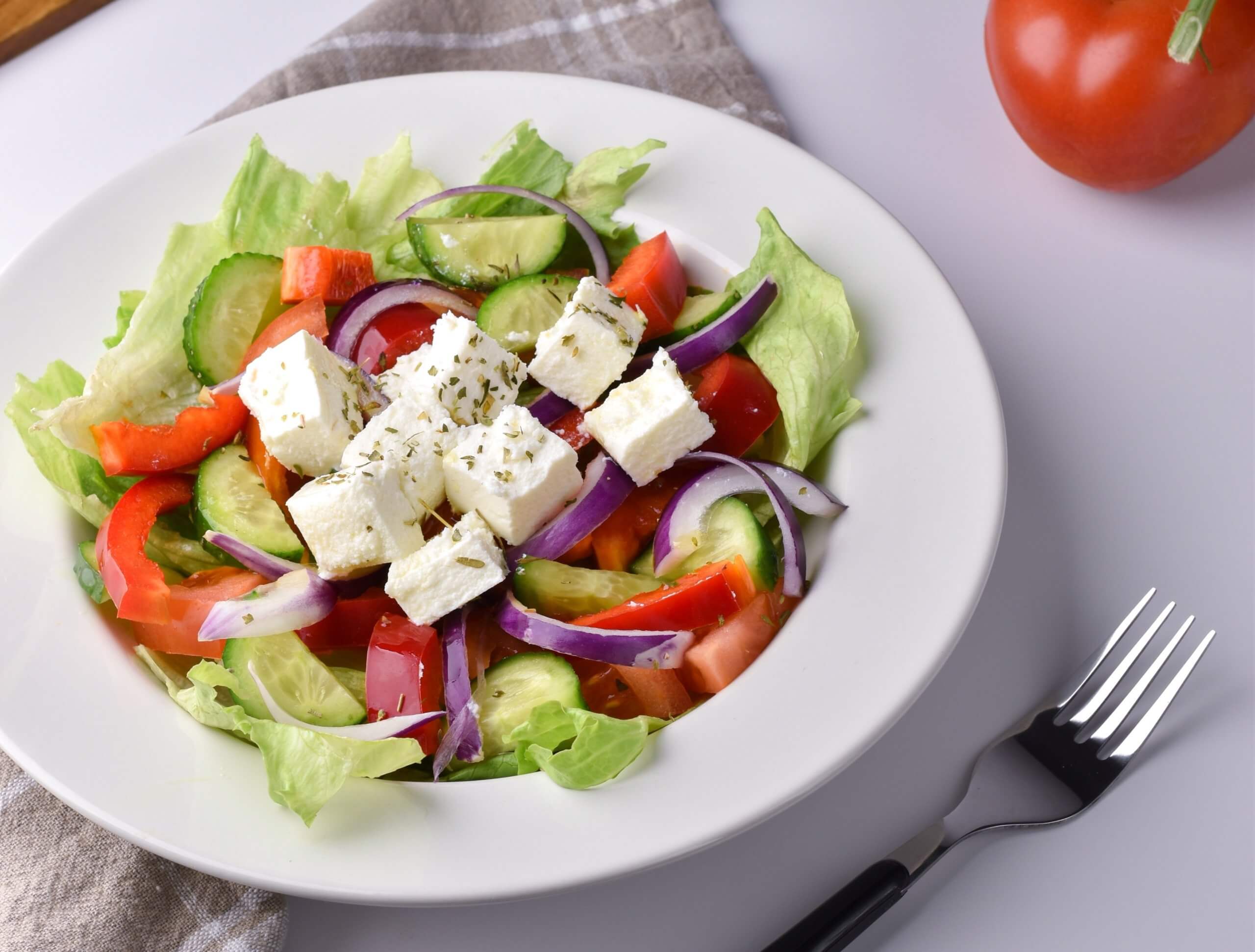 Etiquette at Dinner Parties: 3 Simple Tips