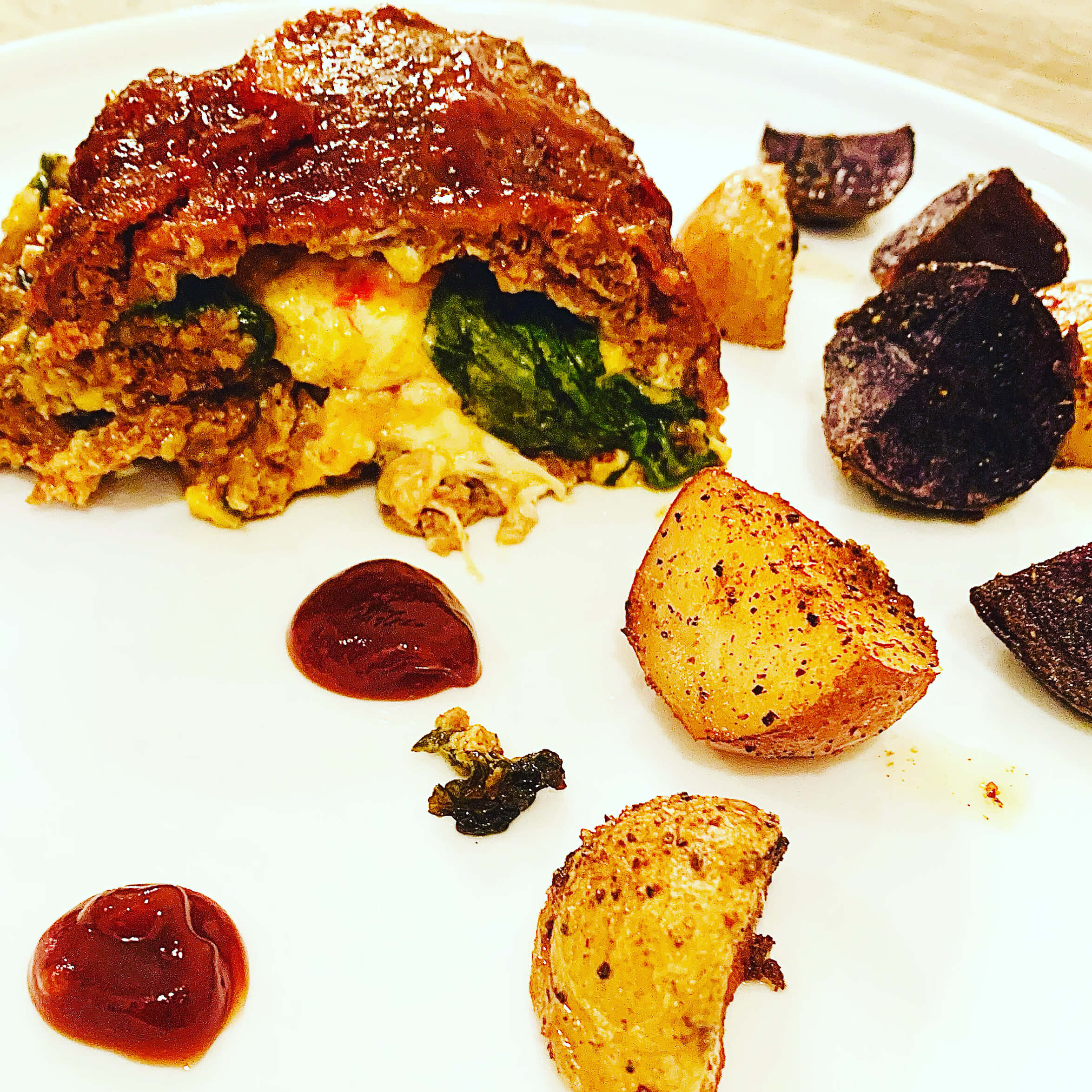 Improve your Romantic Dinners at Home During Quarantine