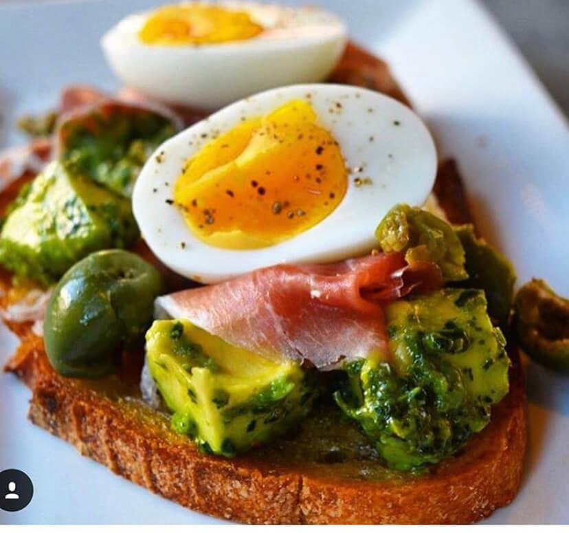 A Small Space for Hosting a Dinner Party?